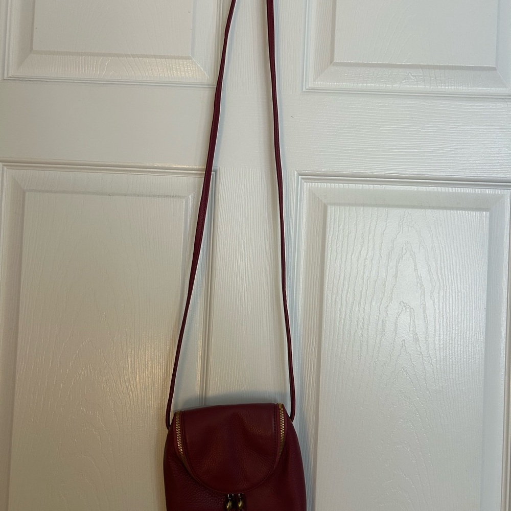 Elegant Burgundy Crossbody Bag